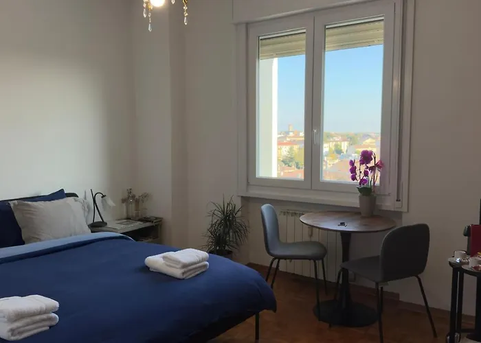 Torre - & Private Bathroom *
