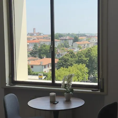 Torre - & Private Bathroom Homestay szállás *